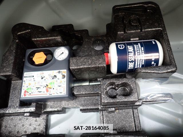 Volvo V40 2017-06 6678645-25