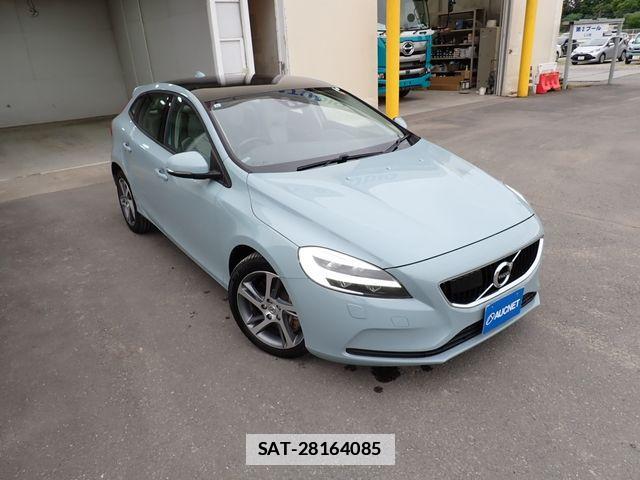 Volvo V40 2017-06 6678645-3
