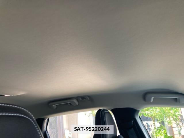 Volvo V40 2018-09 6915023-15