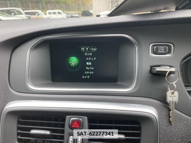 Volvo V40 2016-08 7061262-19