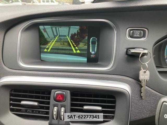 Volvo V40 2016-08 7061262-21
