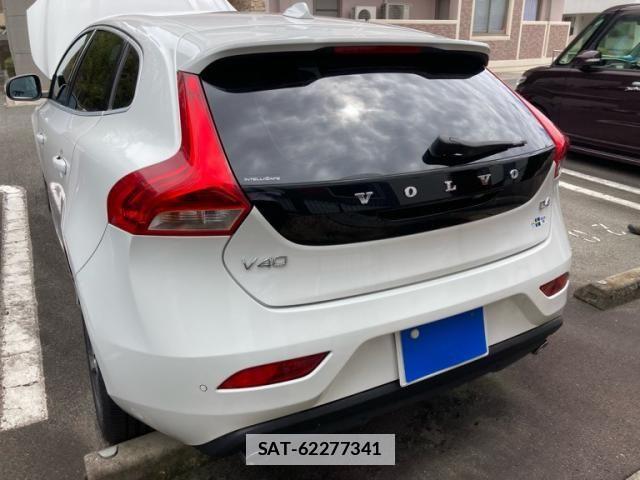 Volvo V40 2016-08 7061262-2