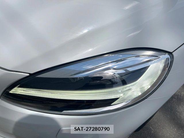 Volvo V40 2019-08 7061255-13