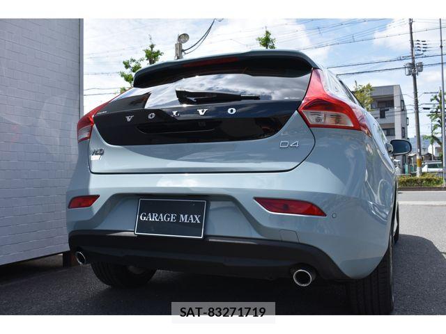 Volvo V40 2018-06 7061252-13