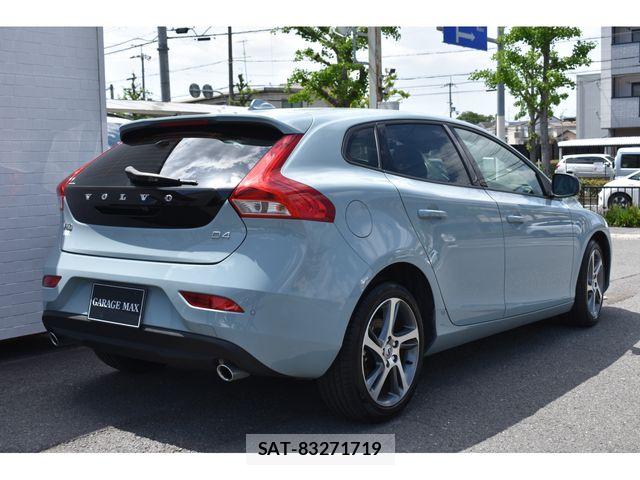 Volvo V40 2018-06 7061252-4