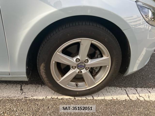 Volvo V40 2013-07 7226749-10