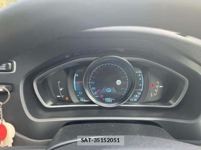 Volvo V40 2013-07 7226749-18