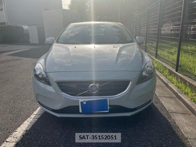 Volvo V40 2013-07 7226749-2