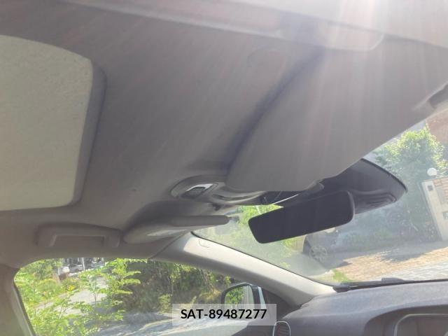Volvo V40 2015-04 7226748-18