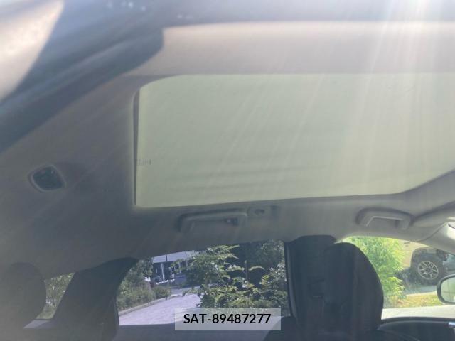Volvo V40 2015-04 7226748-19