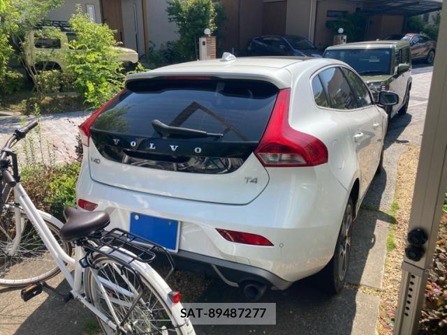 Volvo V40 2015-04 7226748-2
