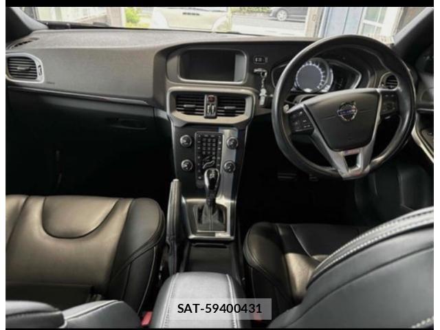 Volvo V40 2016-02 7226752-1