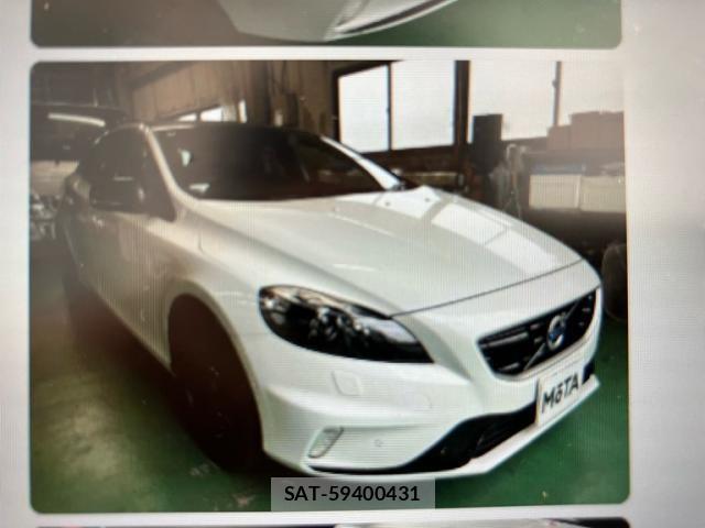 Volvo V40 2016-02 7226752-2