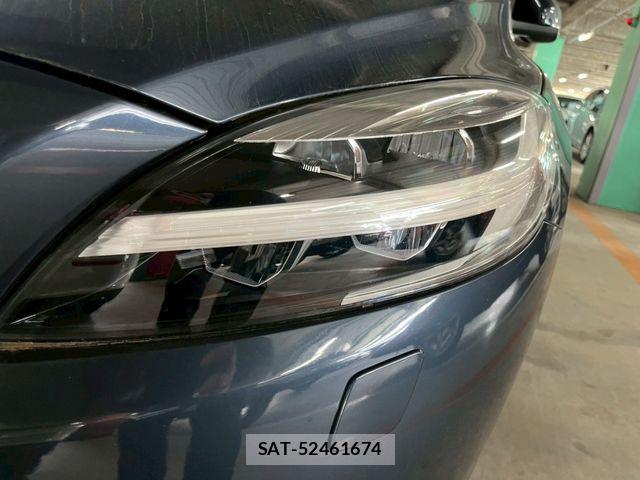 Volvo V40 2019-07 7226760-18