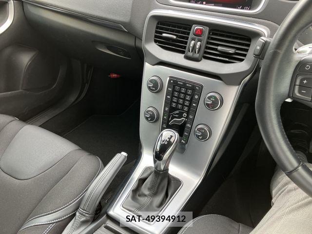 Volvo V40 2018-02 7226756-10
