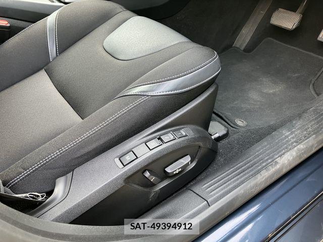 Volvo V40 2018-02 7226756-16