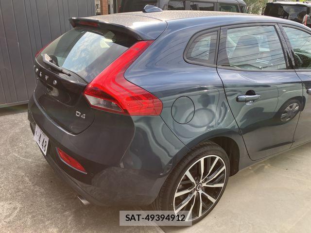 Volvo V40 2018-02 7226756-2