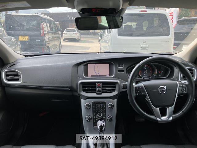 Volvo V40 2018-02 7226756-6