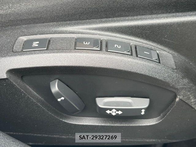 Volvo V40 2016-09 7226754-9