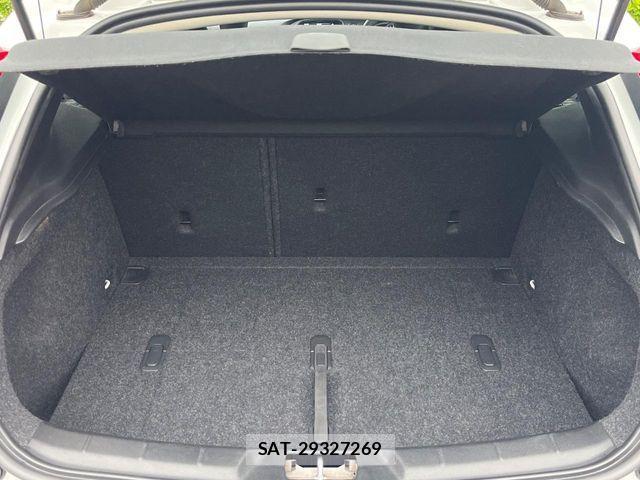 Volvo V40 2016-09 7226754-14