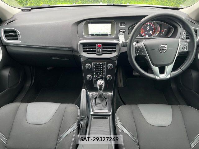 Volvo V40 2016-09 7226754-1