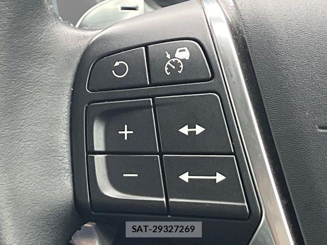 Volvo V40 2016-09 7226754-8