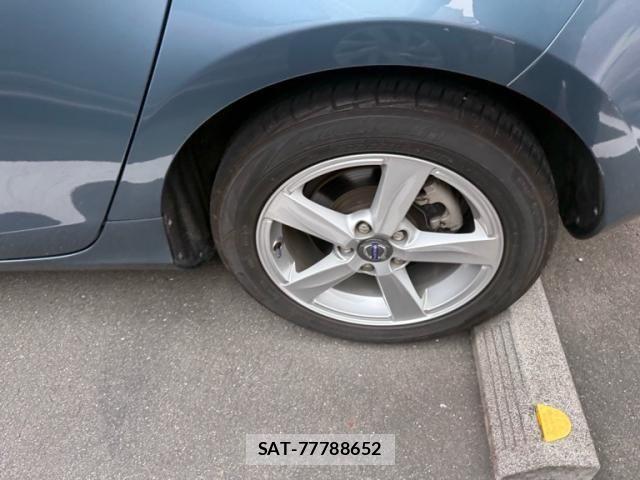 Volvo V40 2013-07 7226753-8