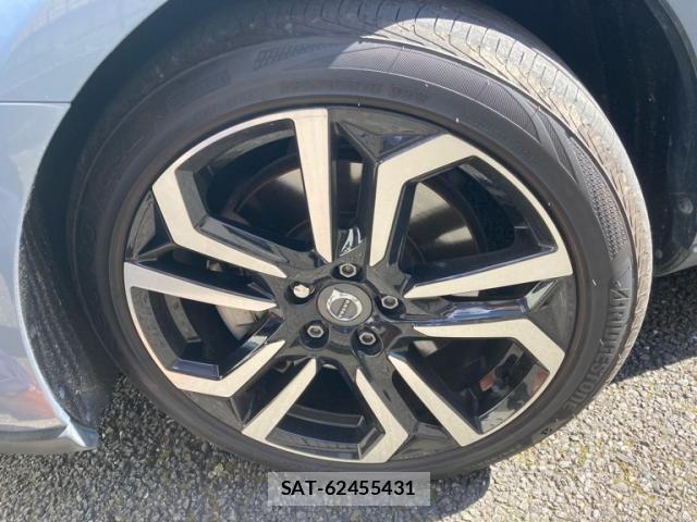 Volvo V40 2018-01 7252742-7