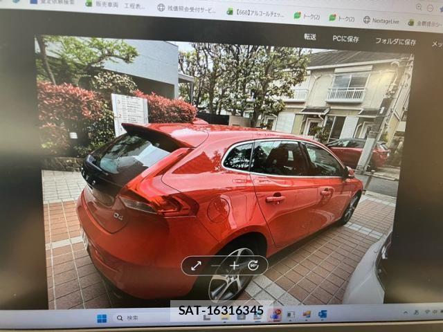 Volvo V40 2015-07 7272391-3