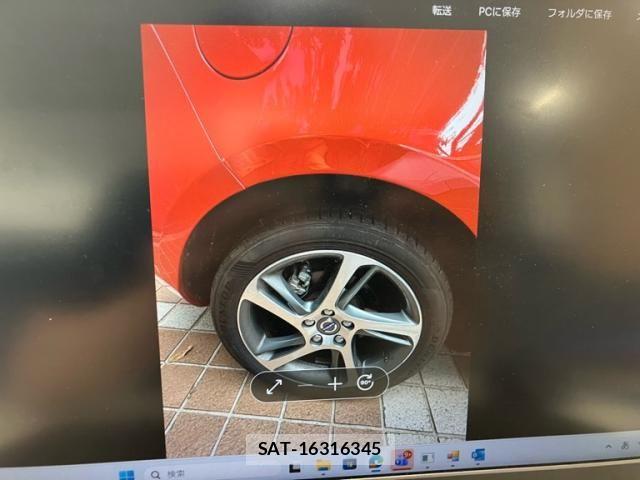 Volvo V40 2015-07 7272391-4