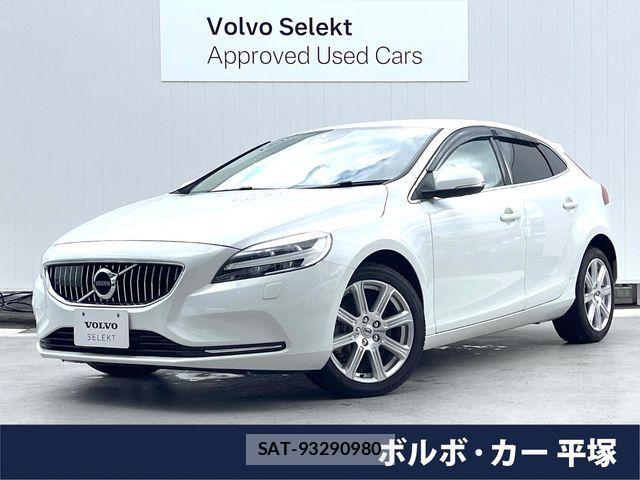 Volvo V40 2019-02 7330974-0