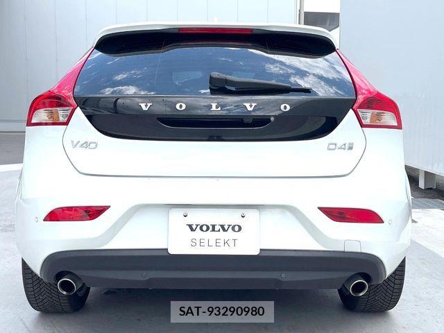 Volvo V40 2019-02 7330974-18