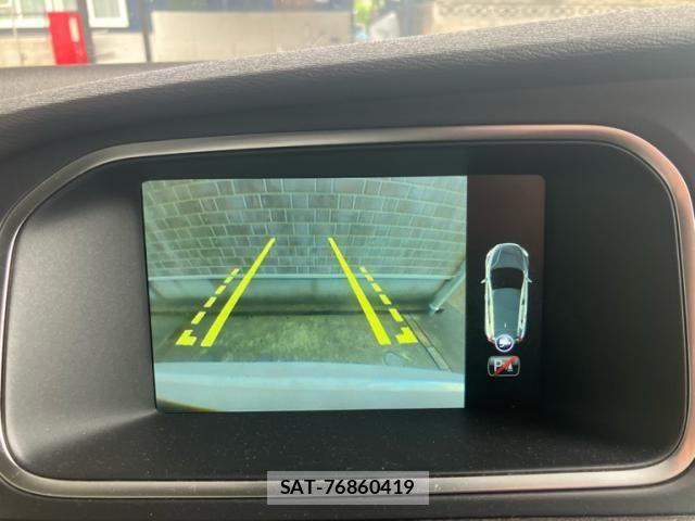 Volvo V40 2015-06 7330987-19