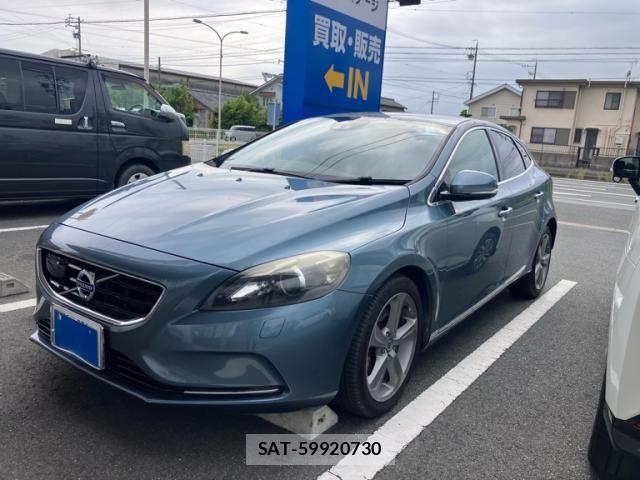 Volvo V40 2014-03 7330984-1