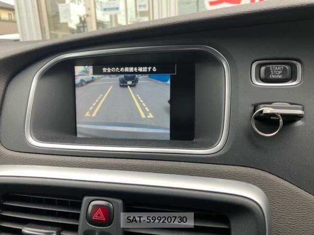 Volvo V40 2014-03 7330984-19