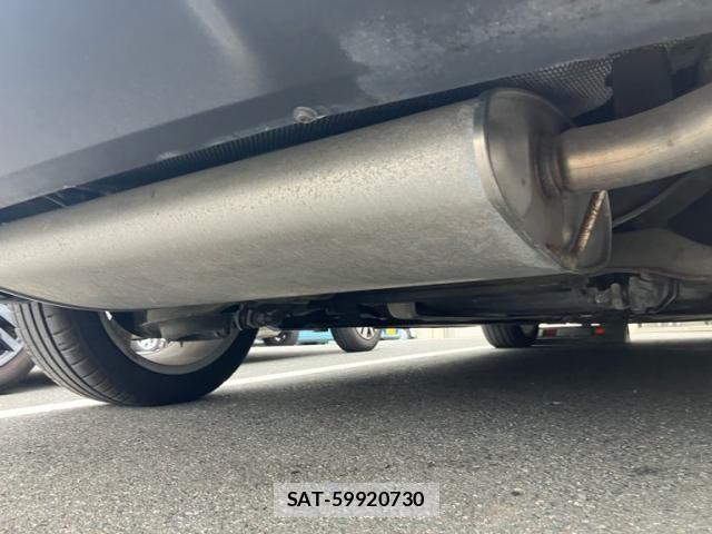 Volvo V40 2014-03 7330984-5