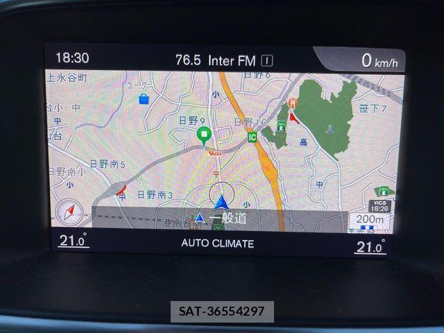 Volvo V40 2018-03 7330981-4
