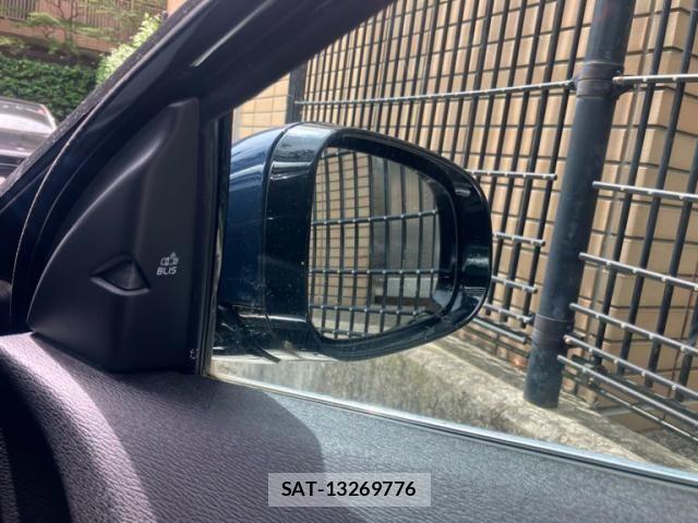 Volvo V40 2014-01 7330985-19