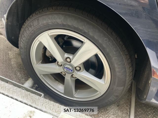 Volvo V40 2014-01 7330985-8