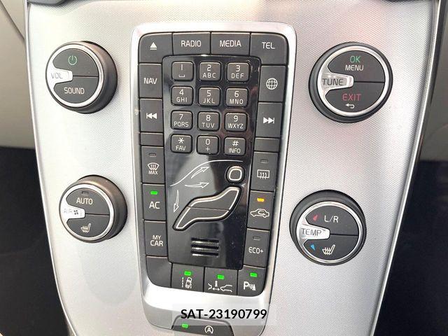 Volvo V40 2019-07 7330978-9