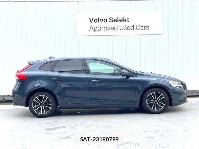Volvo V40 2019-07 7330978-16