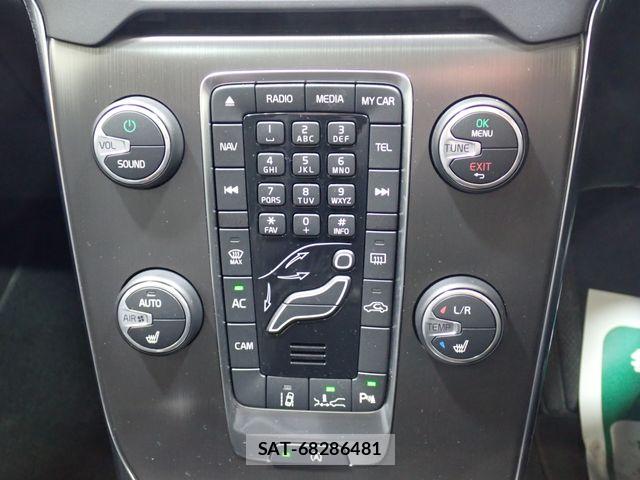 Volvo V40 2013-06 7360357-16
