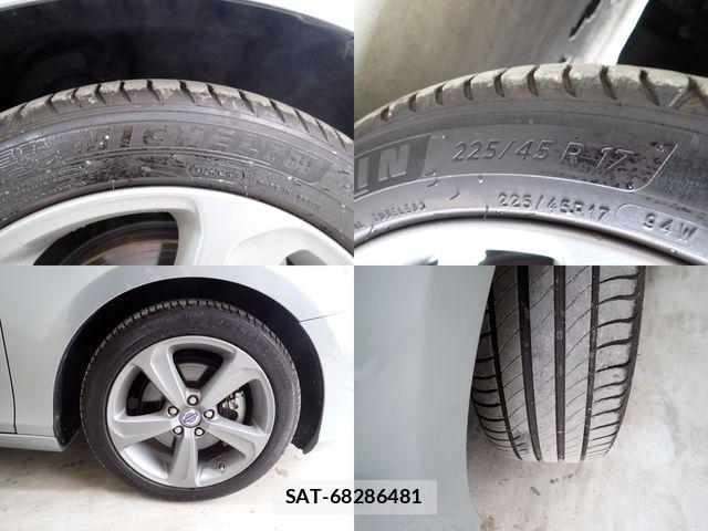 Volvo V40 2013-06 7360357-26
