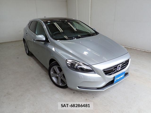 Volvo V40 2013-06 7360357-3