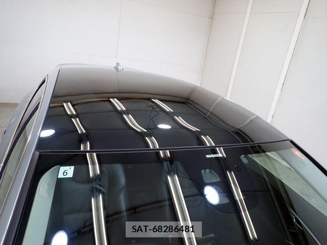 Volvo V40 2013-06 7360357-8