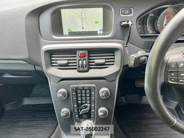 Volvo V40 2017-03 7394714-13