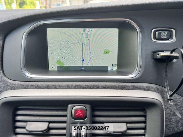 Volvo V40 2017-03 7394714-16
