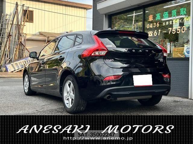 Volvo V40 2017-03 7394714-1