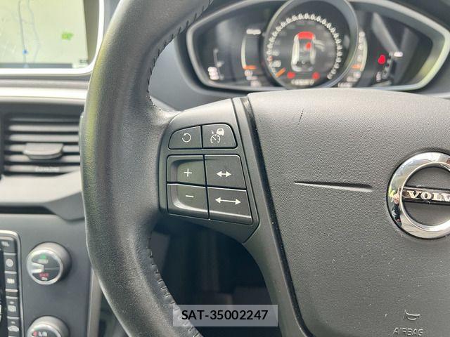 Volvo V40 2017-03 7394714-19