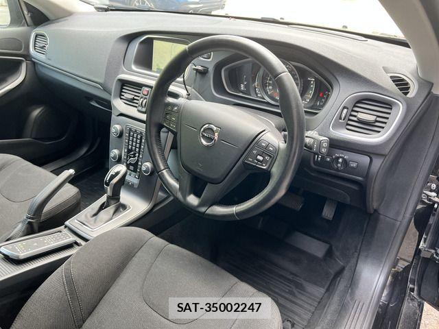 Volvo V40 2017-03 7394714-3
